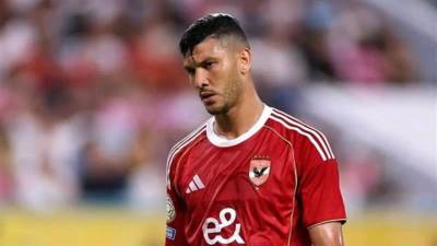 نجم الكرة المغربية السابق: داري سيرحل عن الأهلي بسبب الإصابات