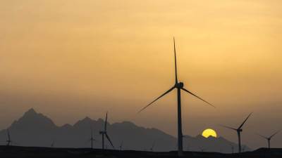 500 مليون دولار استثمارات بريطانية مستهدفة في الطاقة المتجددة بمصر قبيل "COP30"