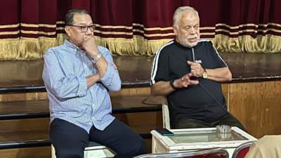 أشرف زكي في لقاء مؤثر مع الفرق المستقلة: كلمة فشل ليست في قاموسنا