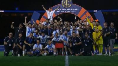 اتحاد الكرة يهنئ نادي بيراميدز بمناسبة فوزه بكأس (أفريقيا-آسيا-المحيط الهادئ ) 