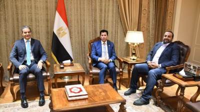 وزير الشباب والرياضة يلتقي سعدة وشبانة لبحث تقديم مزيد من الخدمات للصحفيين والإعلاميين