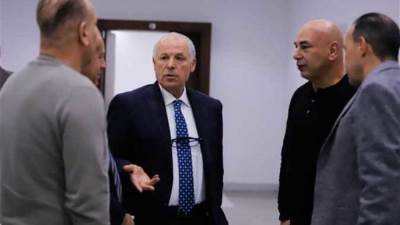 نادر السيد: على حسام حسن الاعتذار لهاني أبو ريدة.. والعلاقة بين الطرفين تحتاج إلى تهدئة