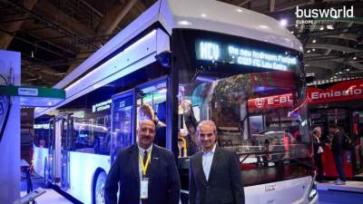 مصر تطلق أولى باصاتها المصنعة محلياً والعاملة بوقود الهيدروجين من (MCV)