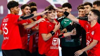 منتخب الناشئين يواصل التألق بمونديال اليد ويكتسح امريكا ٢٢/٤٢
