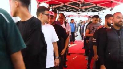 طوابير الشباب تمتد لعشرات الأمتار أمام لجان الجيزة بانتخابات مجلس النواب