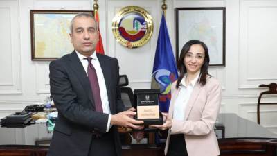 رئيس البنك الزراعي يستعرض مع محافظ البحيرة برامج تمويل صغار المزارعين لتحقيق التنمية الزرعية والريفية