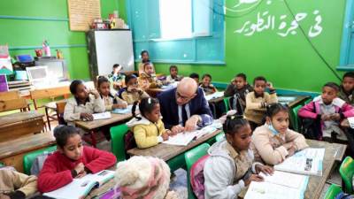 وزير التعليم ومحافظ أسوان يتفقدان ٦ مدارس بإدارة إدفو التعليمية