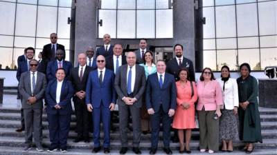 مصر تستضيف وفدًا رفيع المستوى من منظمات الطيران المدني الدولية.. وتنظم جولات تفقدية موسعة بمنشآت القطاع المختلفة 