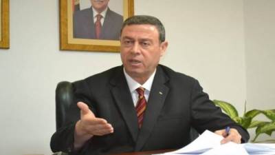 السفير اللوح: قطاع غزة جزء لا يتجزأ من دولة فلسطين 