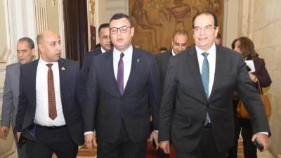 النائب محمد ثابت يطالب وزير الإسكان بحل مشاكل الصرف الصحي وتنفيذ مشروعات حياة كريمة بسوهاج 