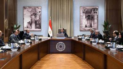 رئيس الوزراء يتابع خطة طروحات وتعديلات البورصة خلال العام المقبل