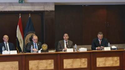 البورصة المصرية تطلق سوق المشتقات على 4 مراحل وتعمل على الربط بالـ"Api" 