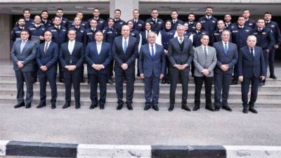 وزير الطيران المدني يشهد تخرج دفعة جديدة من البرنامج المتكامل لمعلومات الطيران بكلية المراقبة الجوية