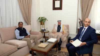 السفير منزلاوي يستقبل سفير الهند بالقاهرة