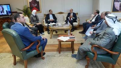  وزير العمل يلتقي بعدد من أعضاء مجلسي النواب والشيوخ لبحث التعاون المشترك 