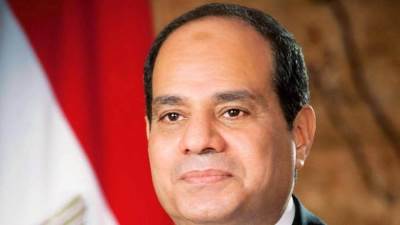 الرئيس السيسي يشاهد أحدث الطائرات المنضمة إلى أسطول شركة مصر للطيران