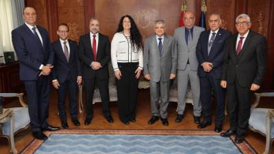 الفريق أسامة ربيع يبحث مع وفد "سيمنس" سبل التعاون المستقبلي في مجالات التدريب