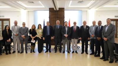 "غرفة الإسكندرية" تستضيف لقاءً المستشار الزراعي بالسفارة الأمريكية لبحث سبل التعاون المشترك