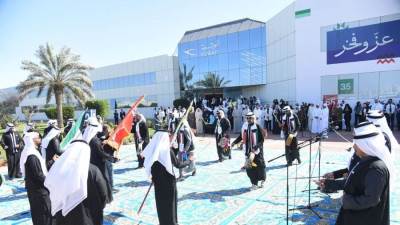 مشاركة واسعة من مختلف القطاعات بالدولة.. "الكويتية" تنظم أوبريت "عز وفخر 2" احتفالاً بالأعياد الوطنية للبلاد