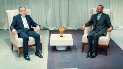 وزير خارجية عُمان: نسعى لتجنب ويلات الحروب في المنطقة