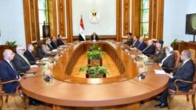الرئيس السيسى يجتمع مع مجلس أمناء الأكاديمية الوطنية لتدريب وتأهيل الشباب