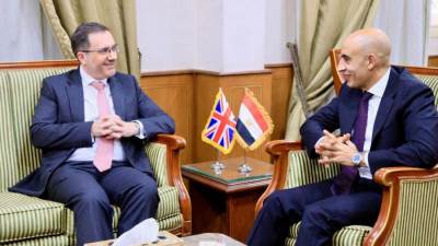 وزير التعليم يبحث مع السفير البريطاني سبل تعزيز آليات التعاون