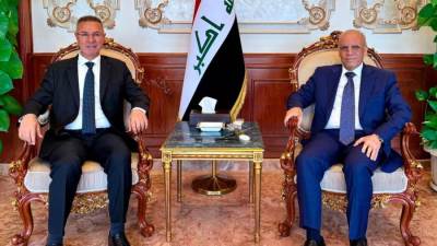 السفير العراقي بالقاهرة يبحث ومسؤول بالجامعة العربية تطورات الأوضاع في المنطقة 