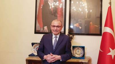 صالح موطلو شن يقيم مأدبة إفطار العائلات المصرية في سفارة تركيا بالقاهرة