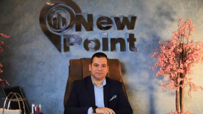 محمد غريب: توترات المنطقة تدفع العرب لشراء العقارات في مصر.. والسكن يتفوق على الاستثمار 