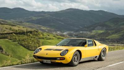 لامبورجيني تحتفل بالعيد الستينى لأول سيارة سوبركار في التاريخ "ميورا"