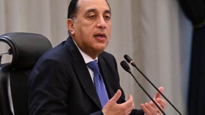 رئيس الوزراء يهنيء وزير الخارجية بمناسبة يوم الدبلوماسية المصرية