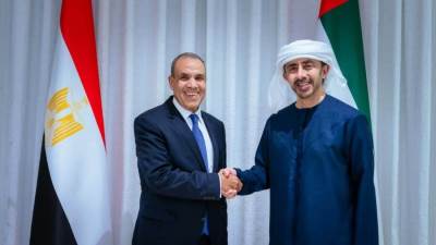 وزير الخارجية  يزور الإمارات ويعقد مباحثات مع نظيره الإماراتي لنقل رسالة تضامن القاهرة