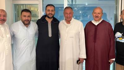 الخطيب والغنيمي وقطب والجارحي وزاهر وأبو زهرة في مأدبة الإفطار بمكة المكرمة