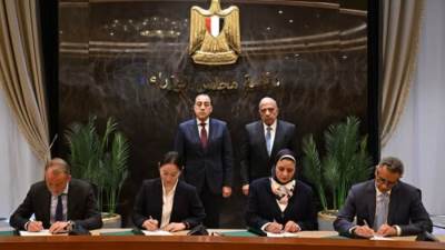 رئيس الوزراء يشهد توقيع اتفاقيات شراء الطاقة لمشروعات متجددة وإقامة محطات تخزين كهربائية