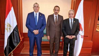 نقيب المحامين في سوهاج: شراكة استراتيجية لدعم التنمية وتعزيز منظومة العدالة