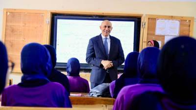 وزير التعليم يتفقد عددا من المدارس بإداراتى الحوامدية والبدرشين بالجيزة لمتابعة انتظام العملية التعليمية وتعزيز الانضباط داخل الفصول