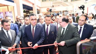 وزير التموين والتجارة الداخلية يفتتح فعاليات الدورة الـ18 لمعرض “سيراميكا ماركت & هوميكس”