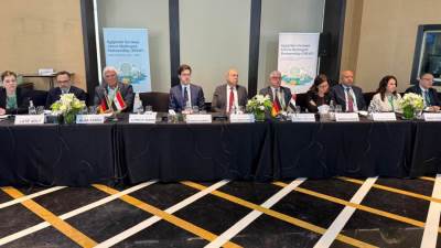 وزير الطيران المدني يشارك في منتدى الهيدروجين الأخضر في مصر 2026 الذي تنظمه الغرفة الألمانية العربية للصناعة والتجارة لتعزيز مستقبل الطيران المستدام
