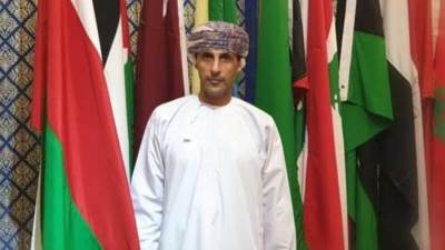المستشار الإعلامي العماني السابق فى مصر يصف تهديد ترامب لمسقط بأنه افلاس سياسي