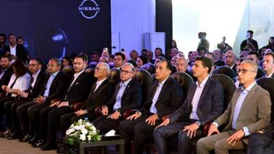 رئيس الوزراء المصرى يشهد مراسم إنتاج أول سيارة نيسان ماجنايت فى أفريقيا داخل نيسان مصر
