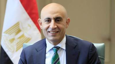 وزير التعليم يعتمد حافز إثابة 2000 جنيه لرؤساء اللجان والمراقبين الأوائل بامتحانات الدبلومات الفنية وألف جنيه للملاحظين