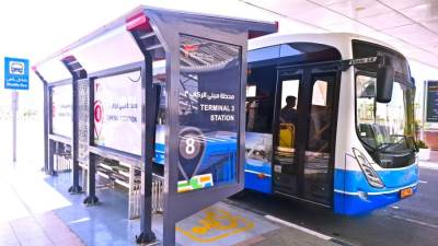 لتسهيل حركة الركاب والمودعين والعاملين بالمطار.. الانتهاء من تطوير وتحديث محطات "الشاتل باص" بمطار القاهرة الدولي