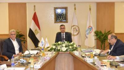وزير التموين يترأس اجتماع الجمعية العامة للشركة القابضة للصناعات الغذائية