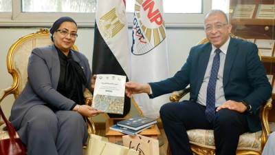 رئيسة المجلس القومي للمرأة تبحث مع رئيس معهد التخطيط القومي مستجدات استراتيجية تمكين المرأة 2030
