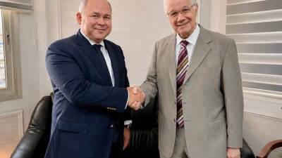رئيس تمثيل روسيا في مصر يزور الجامعة المصرية الروسية لبحث تعزيز التعاون التعليمي