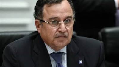 نبيل فهمي يجري اتصالا هاتفيا بوزير خارجية تونس