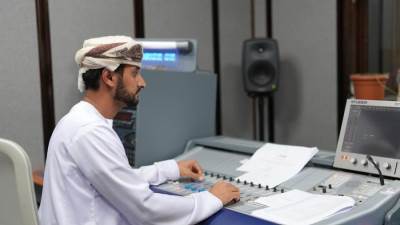 غدًا... إذاعة القرآن الكريم من سلطنة عُمان تحتفي بالذكرى العشرين لانطلاق بثّها