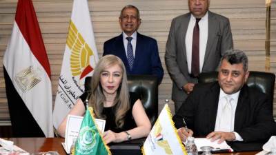 وزارة الطيران المدني والأكاديمية العربية للعلوم والتكنولوجيا والنقل البحرى توقعان بروتوكول تعاون مشترك لتأهيل الكوادر البشرية 