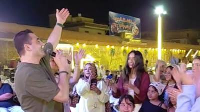 الفنان محمود الدالي يحيي حفلات الصيف بقرية الشلال البدوية بمرسى مطروح