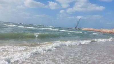 استمرار رفع درجة الاستعداد بشواطئ الإسكندرية لمواجهة اضطراب حالة البحر وارتفاع الأمواج